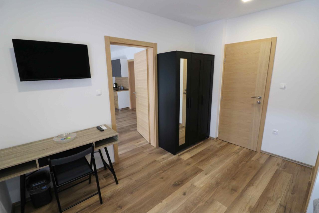 Forum Apartmani I Sobe Donji Miholjac المظهر الخارجي الصورة